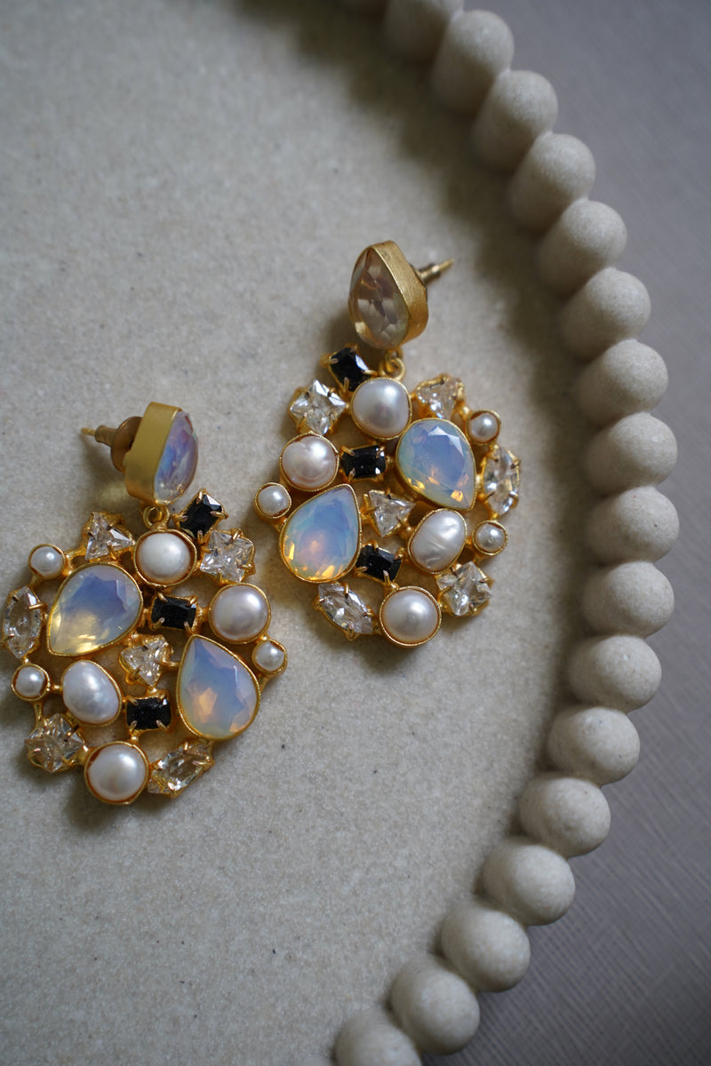 Luna Earrings