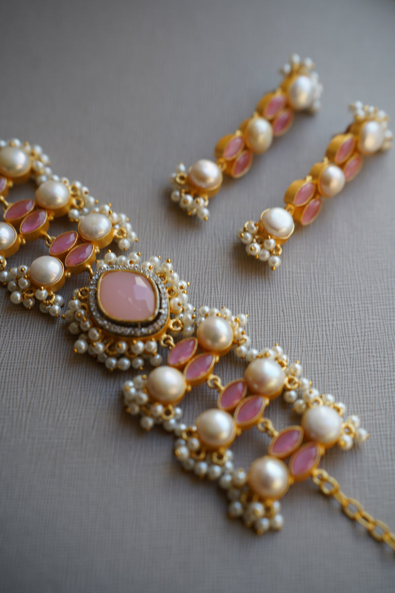 Pink Kol Choker