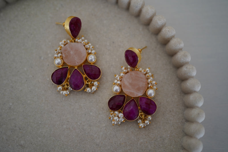 Rose quarts, gemstones and pear detailed earrings